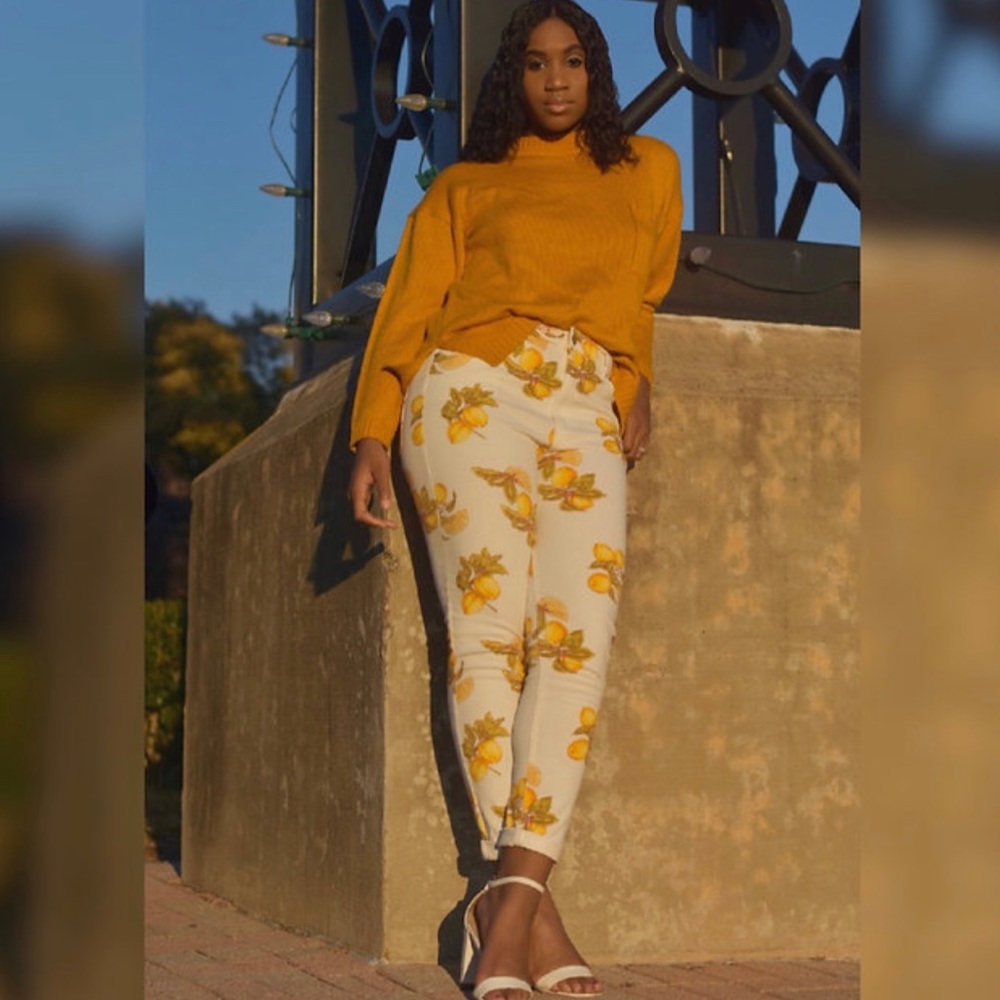 SIZE 29 Lemon Pants